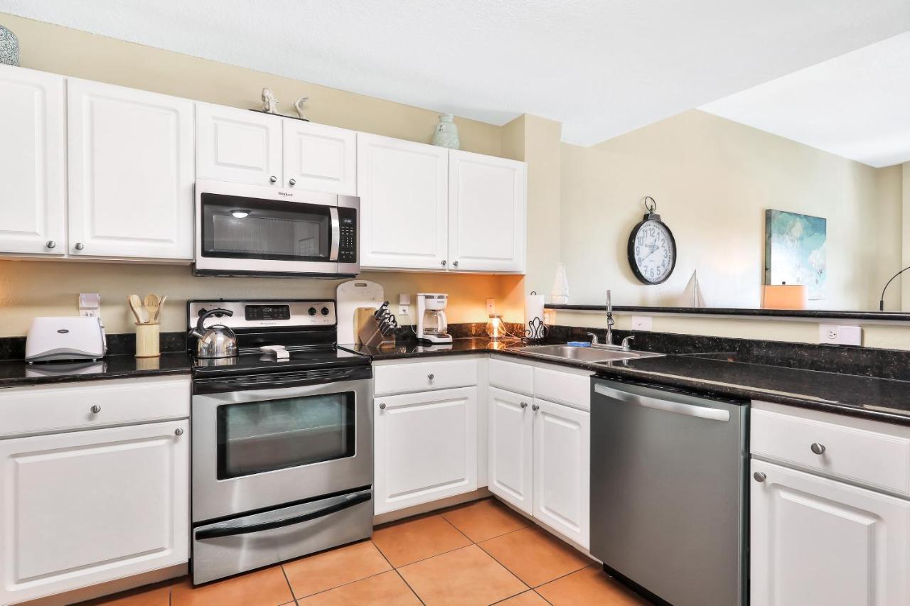 Bay Front Oasis Appartement St. Pete Beach Buitenkant foto