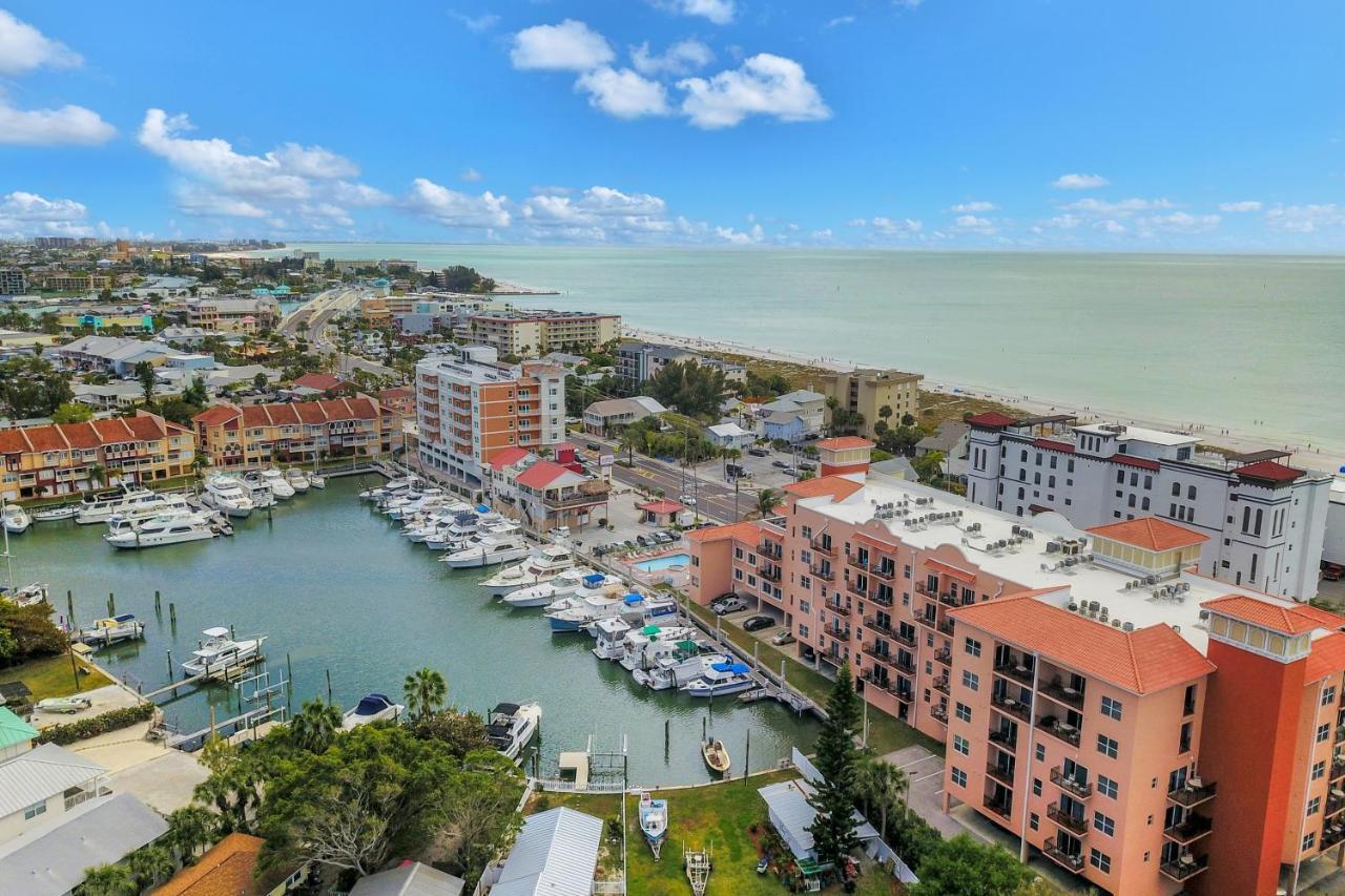 Bay Front Oasis Appartement St. Pete Beach Buitenkant foto