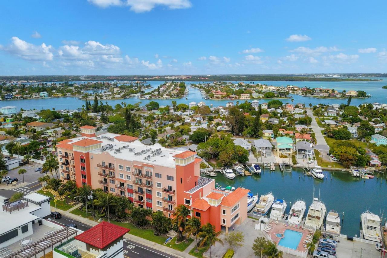 Bay Front Oasis Appartement St. Pete Beach Buitenkant foto
